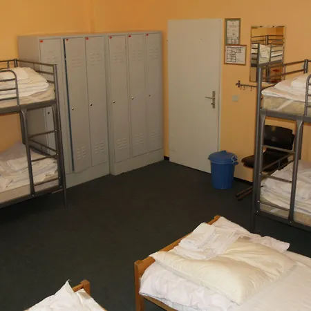 ホステル Happy Go Lucky + ベルリン