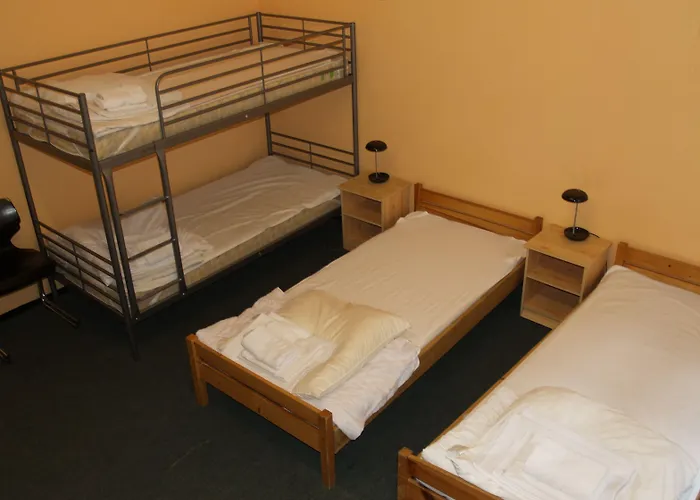 Happy Go Lucky + Vandrarhem