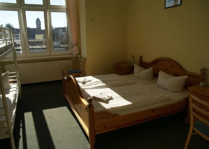 Hostel Happy Go Lucky +