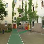 Happy Go Lucky + Hostel Berlin