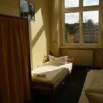 Happy Go Lucky + Hostel