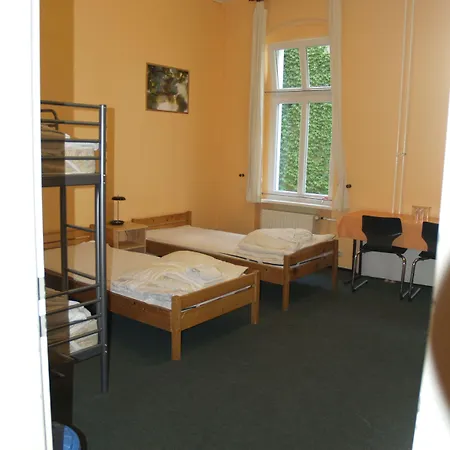 Happy Go Lucky + Hostel Βερολίνο