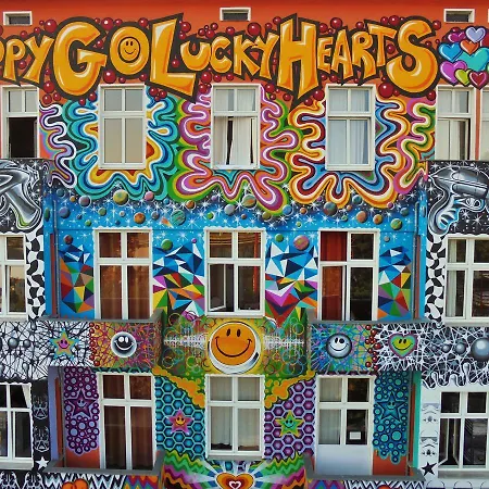 Hostel Happy Go Lucky +