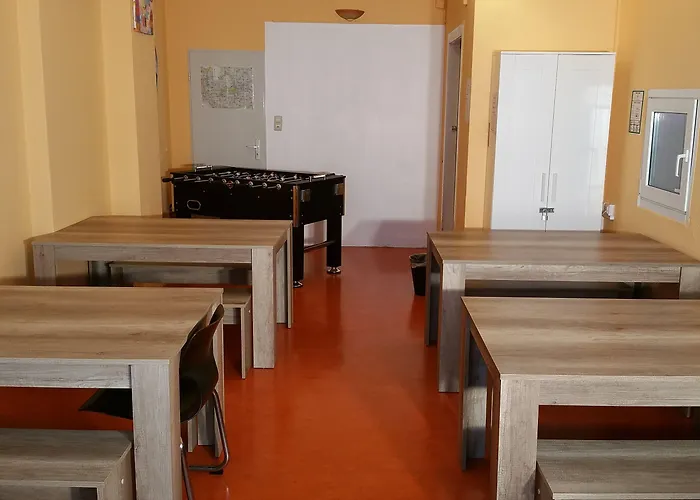 Happy Go Lucky + Hostel